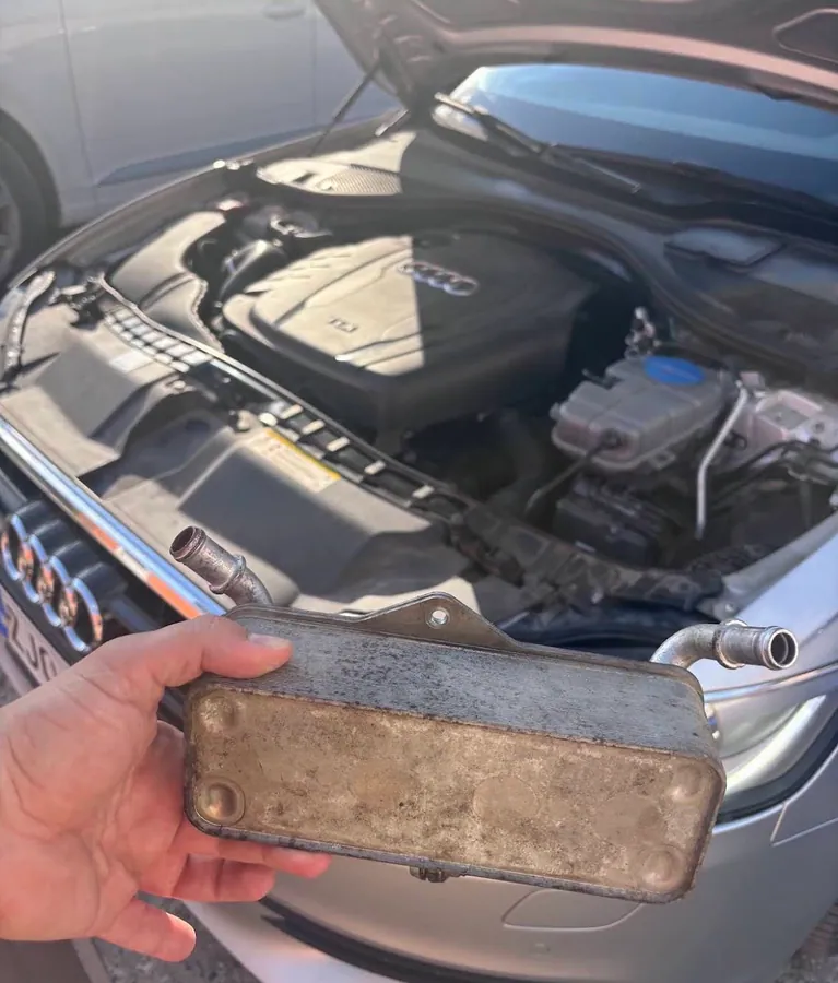 Audi A6 C7 2.0 TDI during CVT cooling-system repair · 3
